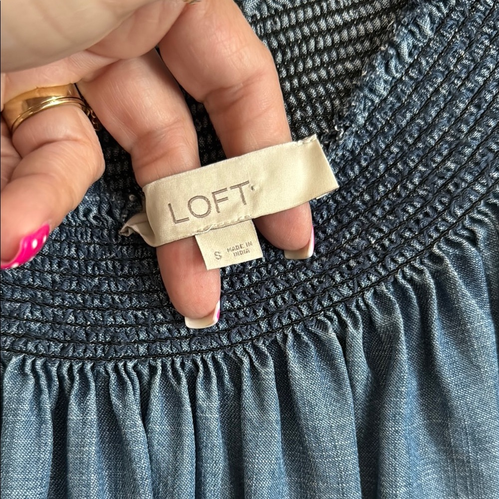 Loft Blue Smocked Women's Top - Picture 2 of 6